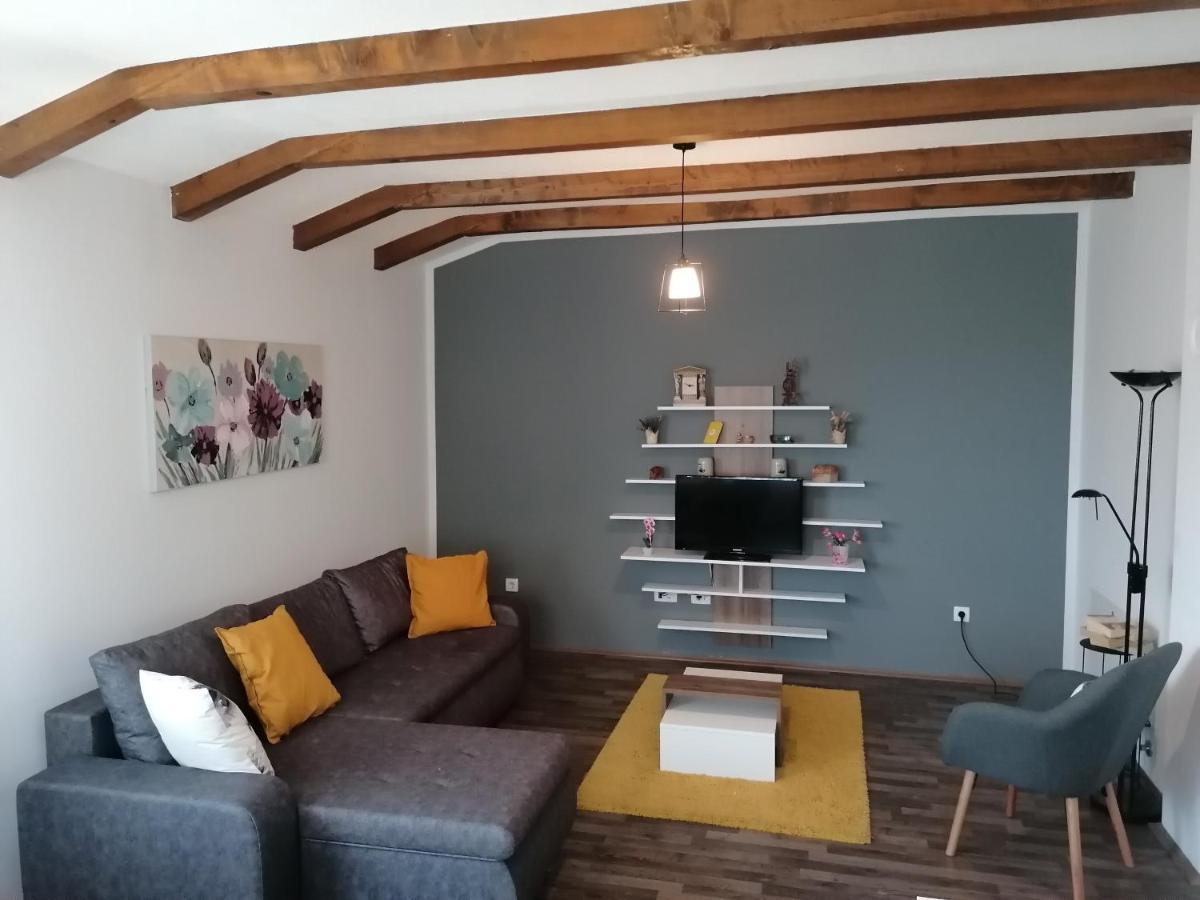 칸파나르 House Mario Near Rovinj 아파트 외부 사진