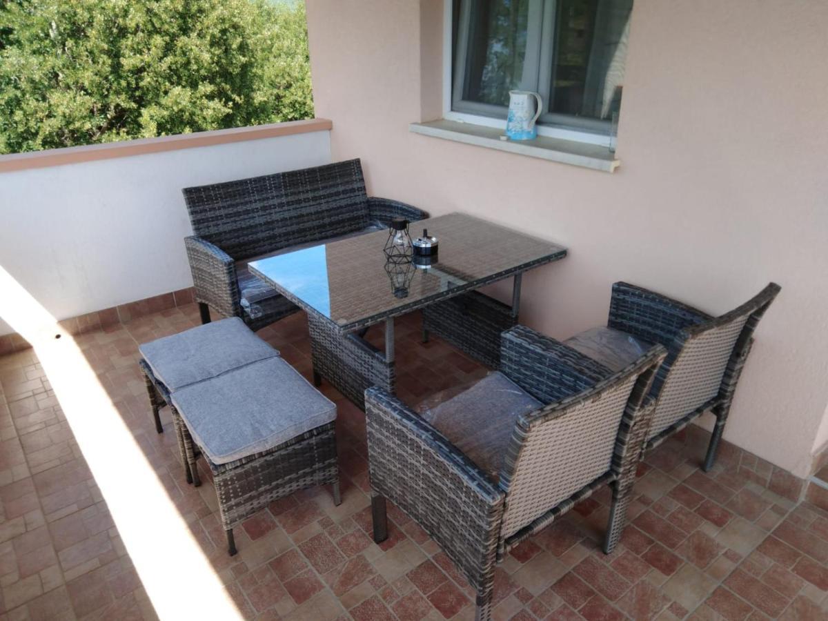 칸파나르 House Mario Near Rovinj 아파트 외부 사진